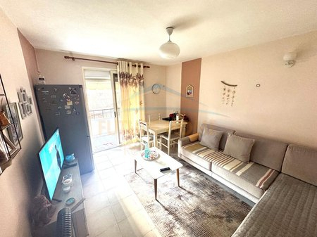 shitet-apartament-21-bllok-tirane-big-0