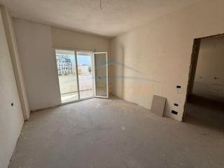 shitet-apartament-212-post-parkimi-shkolla-e-kuqe